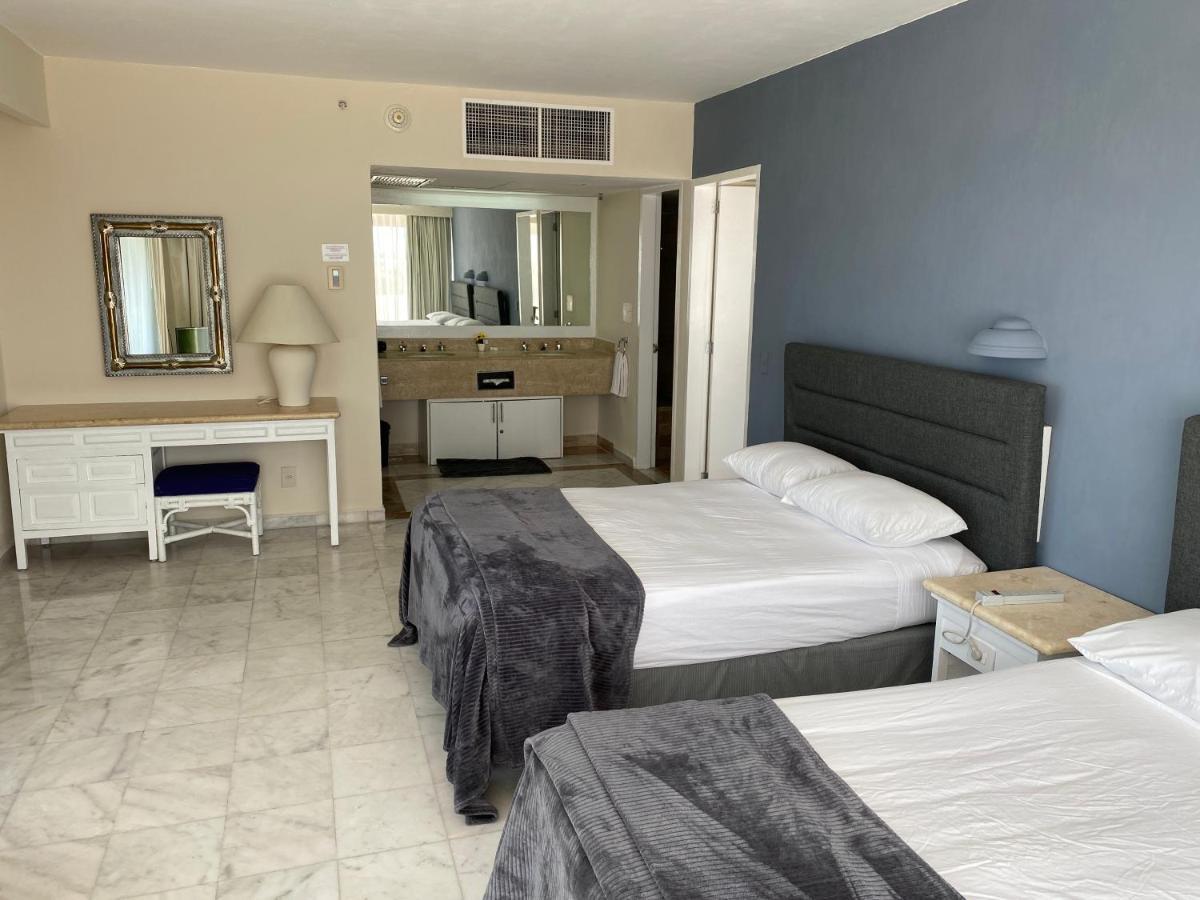 Condo In Ocean Front Resort Канкун Экстерьер фото