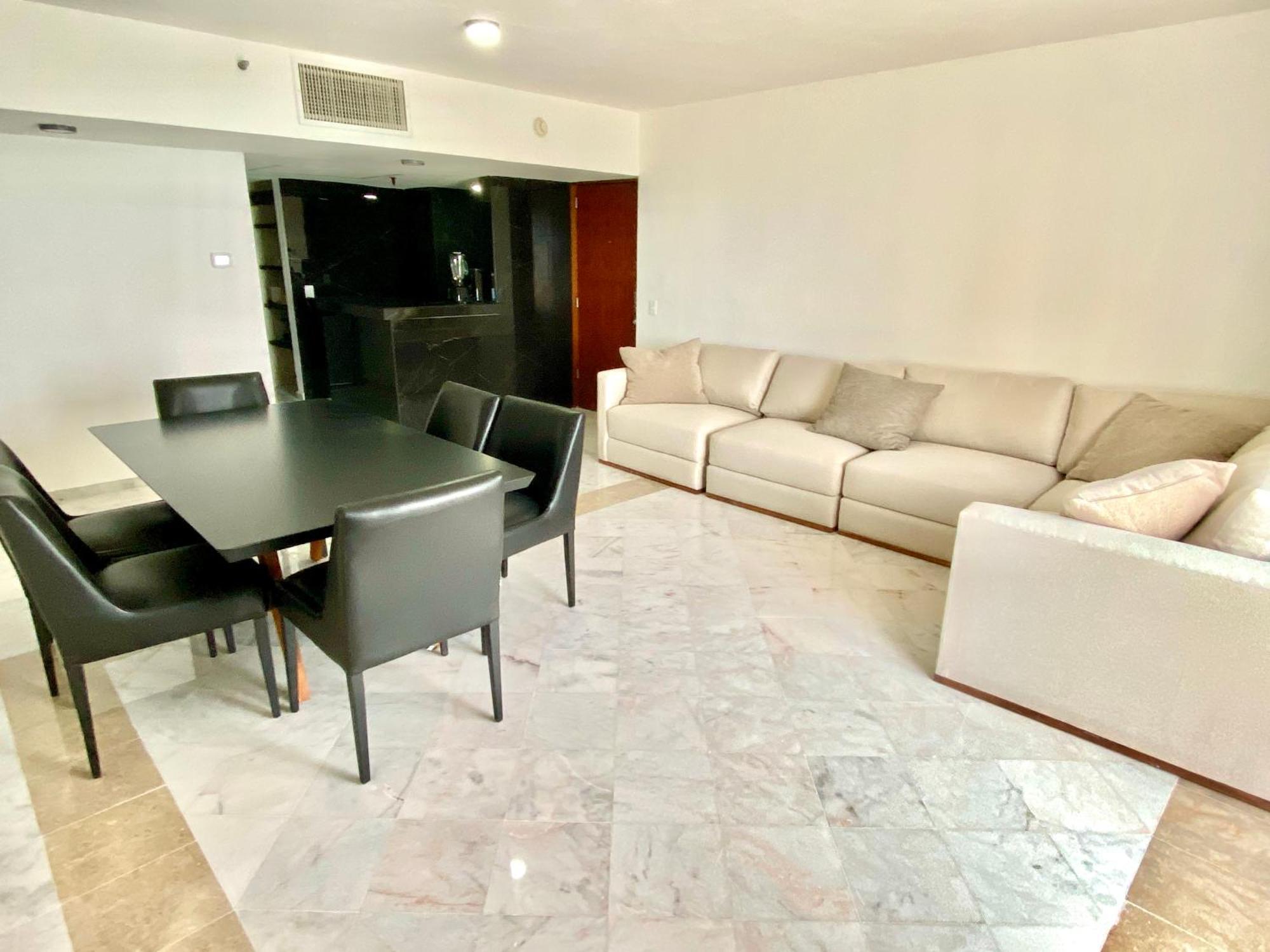 Condo In Ocean Front Resort Канкун Номер фото
